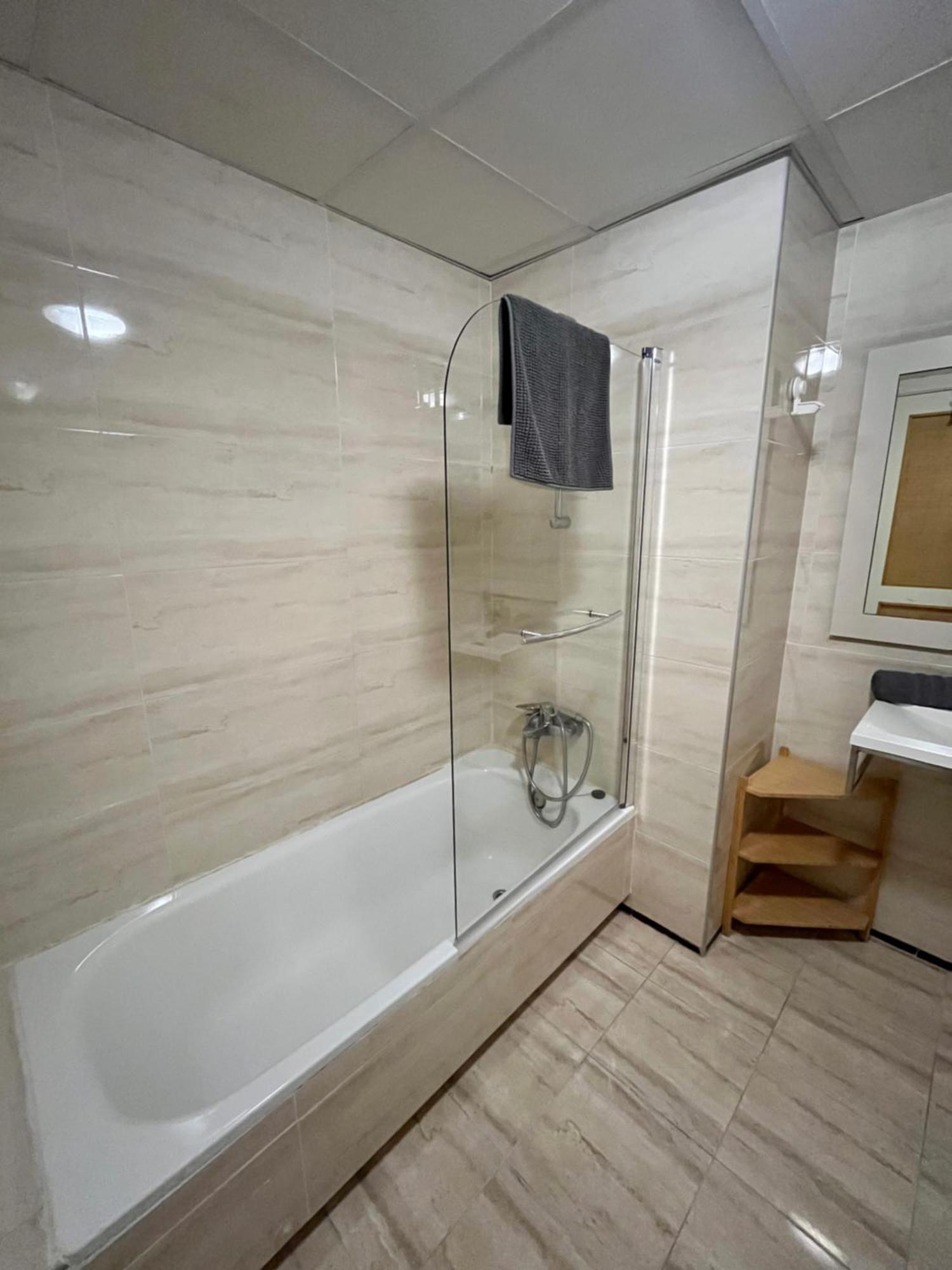 El Torcal Luxury Apartment With Free Parking Málaga Exterior foto